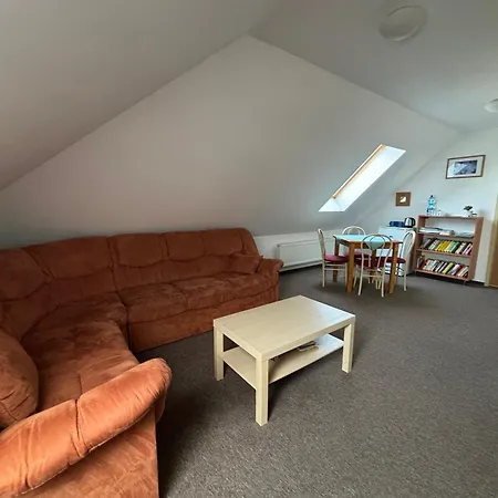 Vo Visnovom بيت ضيافة 3*