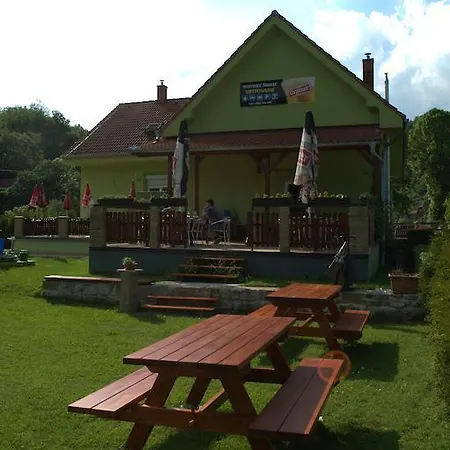 Vo Visnovom بيت ضيافة